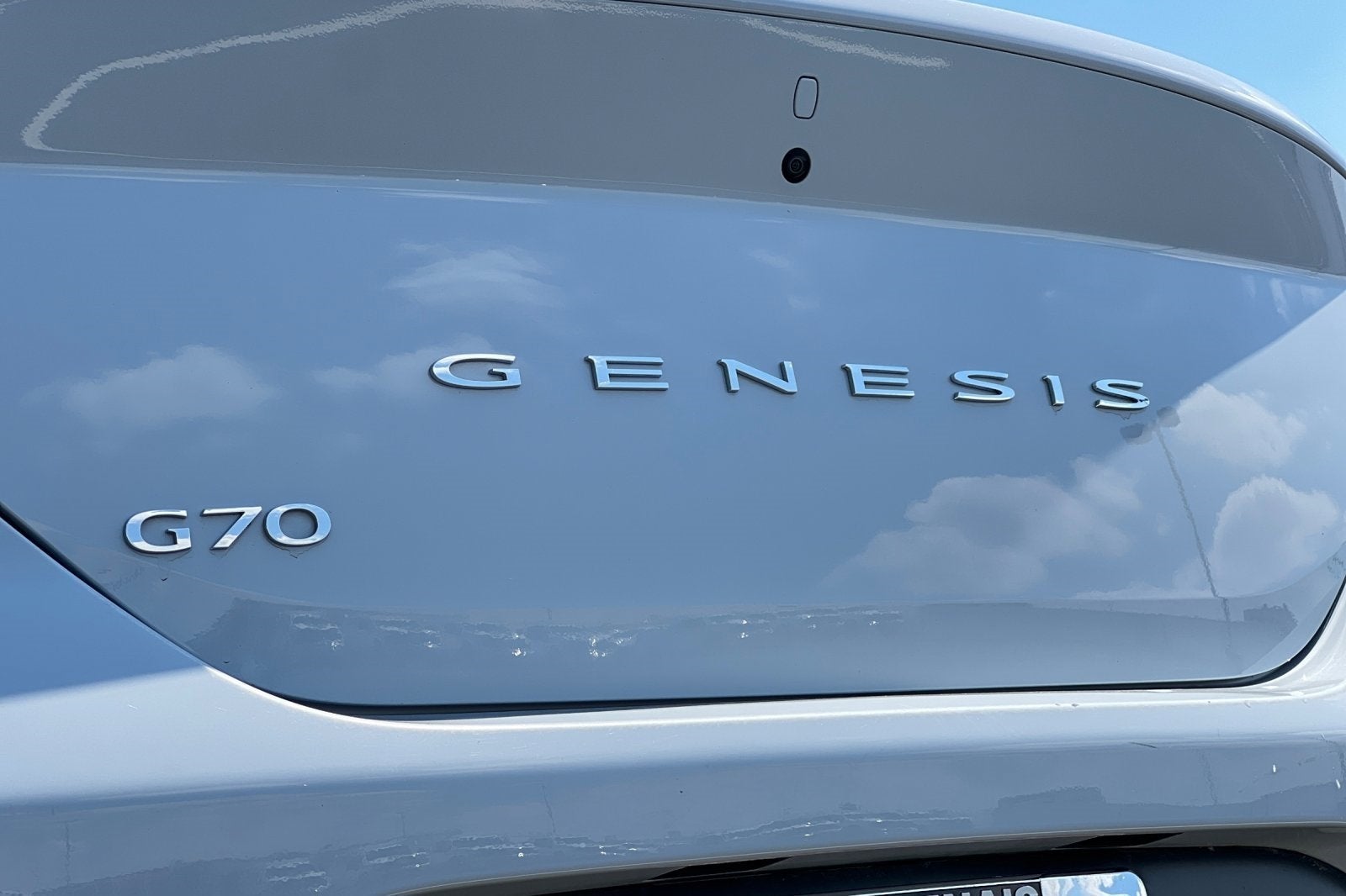 2022 Genesis G70 2.0T